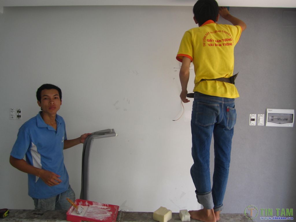thi cong giay dan tuong han quoc