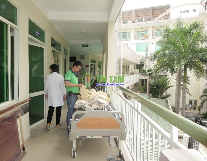 màn rèm bệnh viện, man rem benh vien